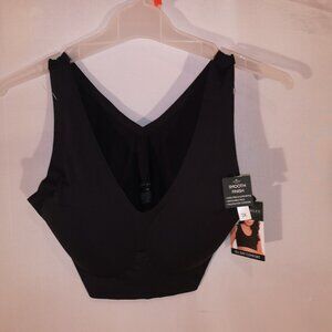 NWT Laura Ashley Ladies Size 1X Wireless Tagless All Day Comfort Black Bra